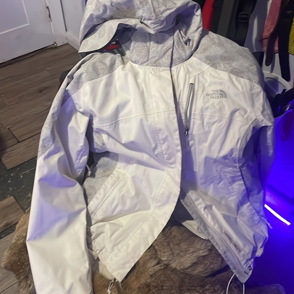 Womens Northface Jacket - Picture 3 of 3